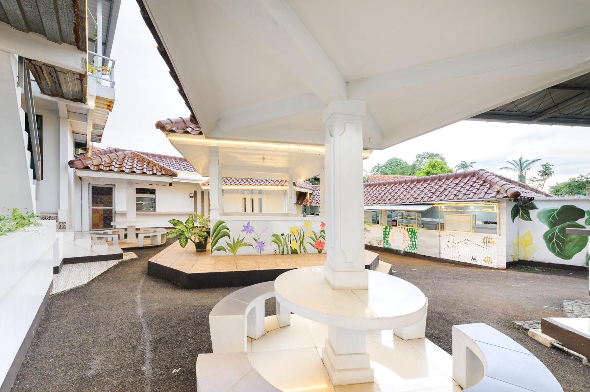 Reddoorz Syariah Near Taman Air Mancur Bogor Ξενοδοχείο Εξωτερικό φωτογραφία